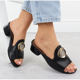 Flippers no pilar preto com decoração jezzi 214 1