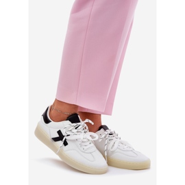 Sapatos esportivos femininos baixos brancos 1