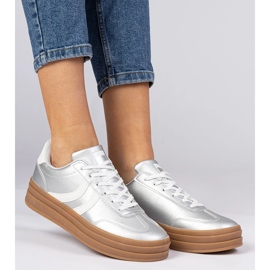 Tênis de prata tênis esportivos femininos na plataforma 1