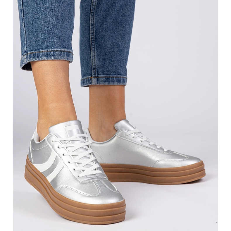 Tênis de prata tênis esportivos femininos na plataforma 2