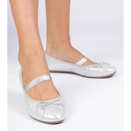 Silver Women's Ballerinas com um arco em uma faixa elástica prata 2