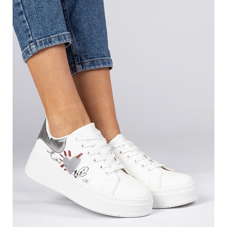 Tênis brancos e prateados tênis femininos de esportes com impressão 2