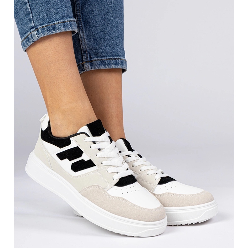 Tênis de tênis brancos e brancos femininos 2