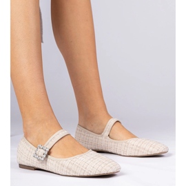 Ballerinas femininas bege com uma fivela e cristais 1