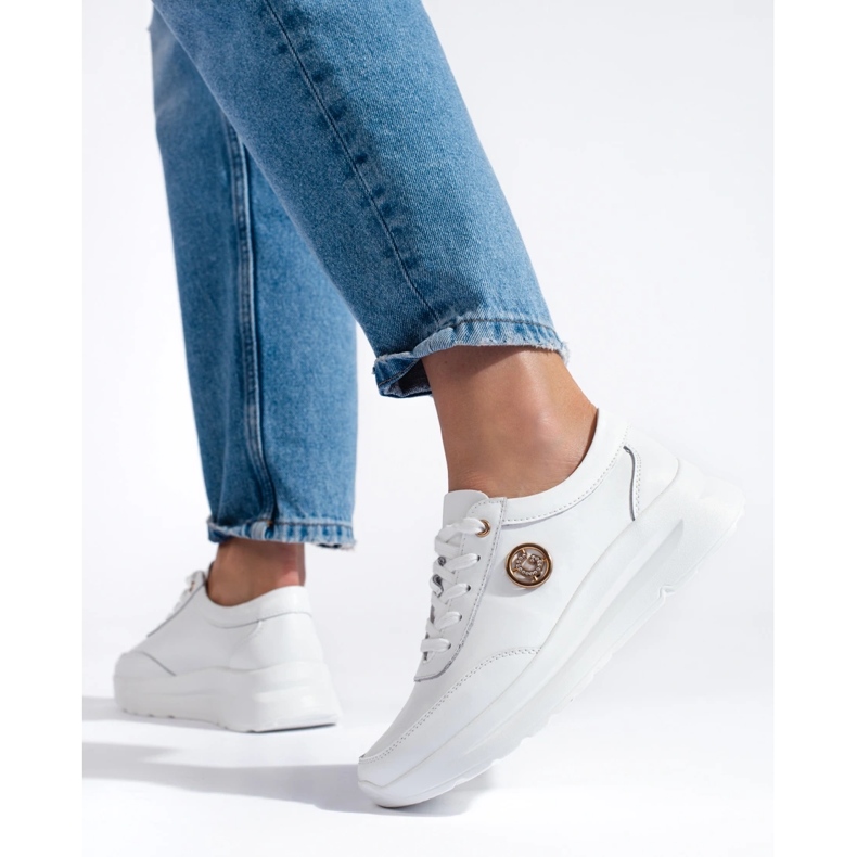 Calçados esportivos de couro branco 1