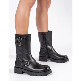 Botins femininos de couro preto na plataforma decorados com listras Sergio Leone 2