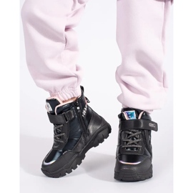 Sapatos femininos pretos com sola grossa 2