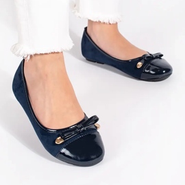 Sapatilhas femininas azuis marinho com bico envernizado azul 1