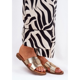 Flip de mulheres planas com um detalhe dourado decorativo 1 Flip de mulheres planas com um detalhe dourado decorativo 1