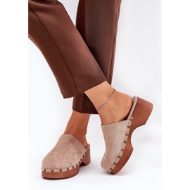 Tamancos femininos com Eco Suede Studs Beige bege 2