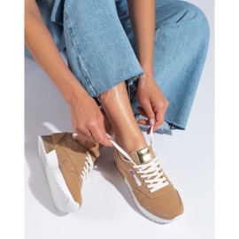 Sapatos desportivos bege de mulher Shelovet 1