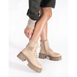 Botins de couro bege com sola grossa 1