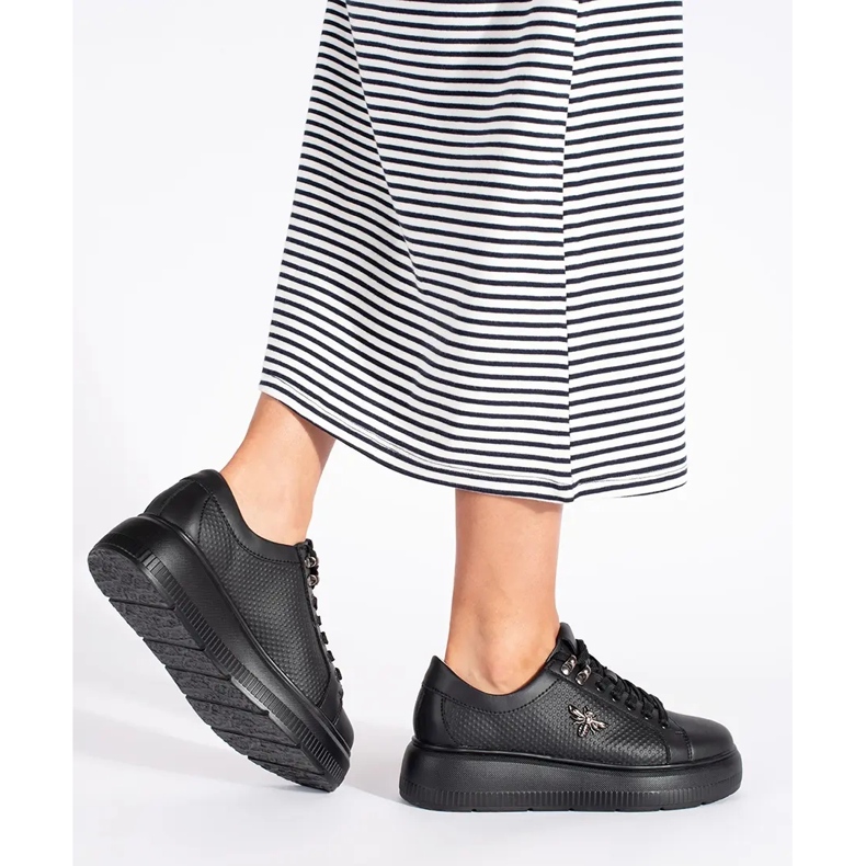 Tênis plataforma preto de couro branco 2