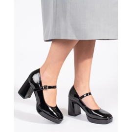 Seastar Sapatos femininos pretos envernizados com salto alto e fivela 1