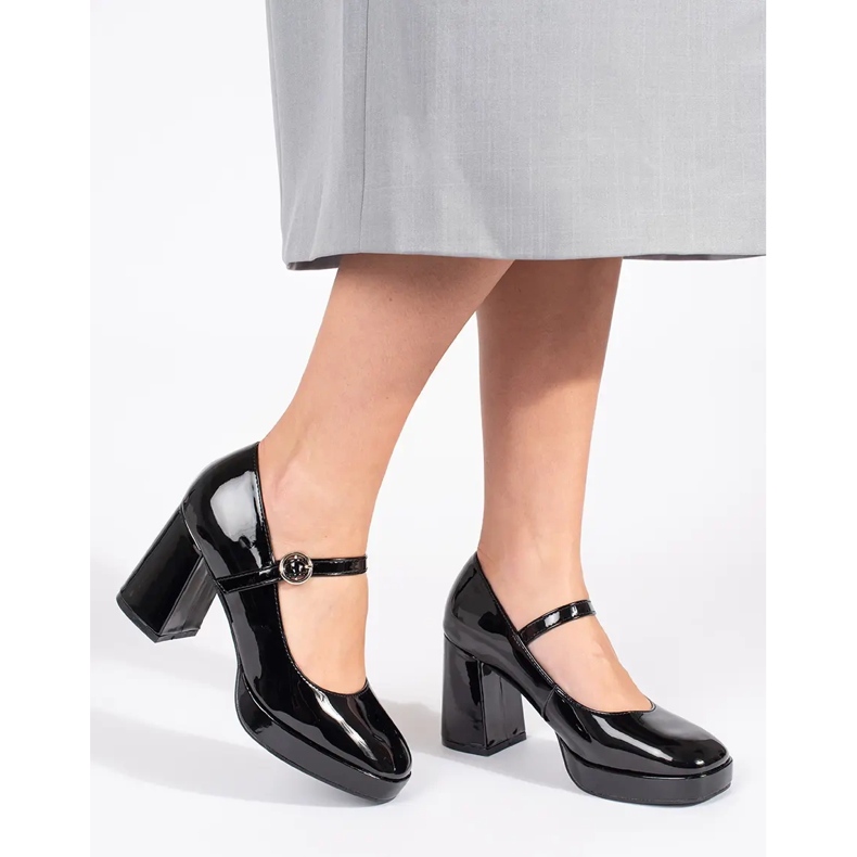 Seastar Sapatos femininos pretos envernizados com salto alto e fivela 1