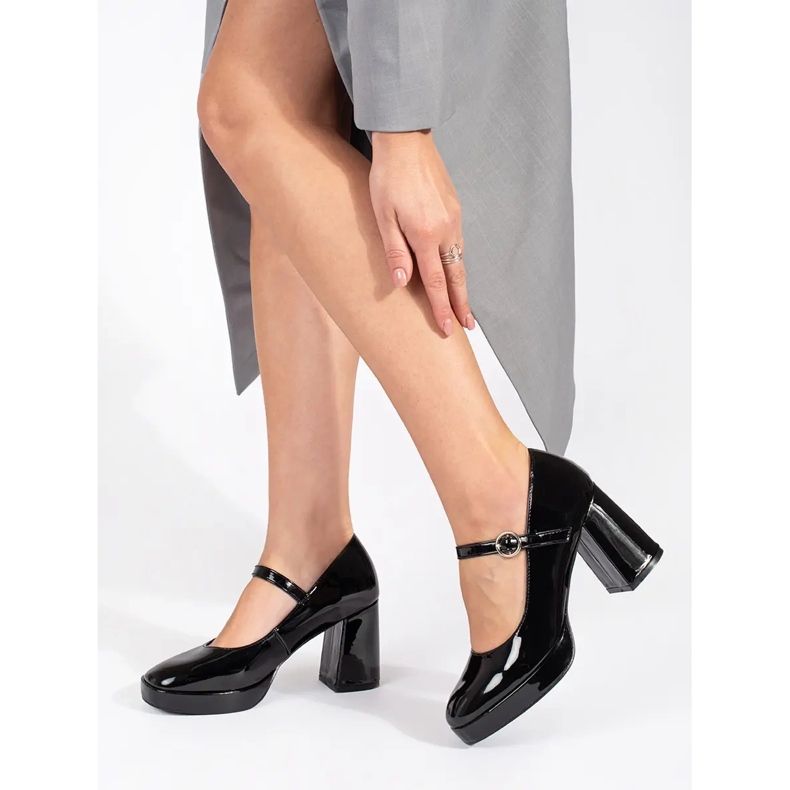 Seastar Sapatos femininos pretos envernizados com salto alto e fivela 2