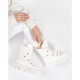 Seastar Botas femininas de neve brancas com cadarço e pele na plataforma branco 2