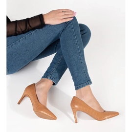 Seastar Bombas bege escuras no salto alto 2