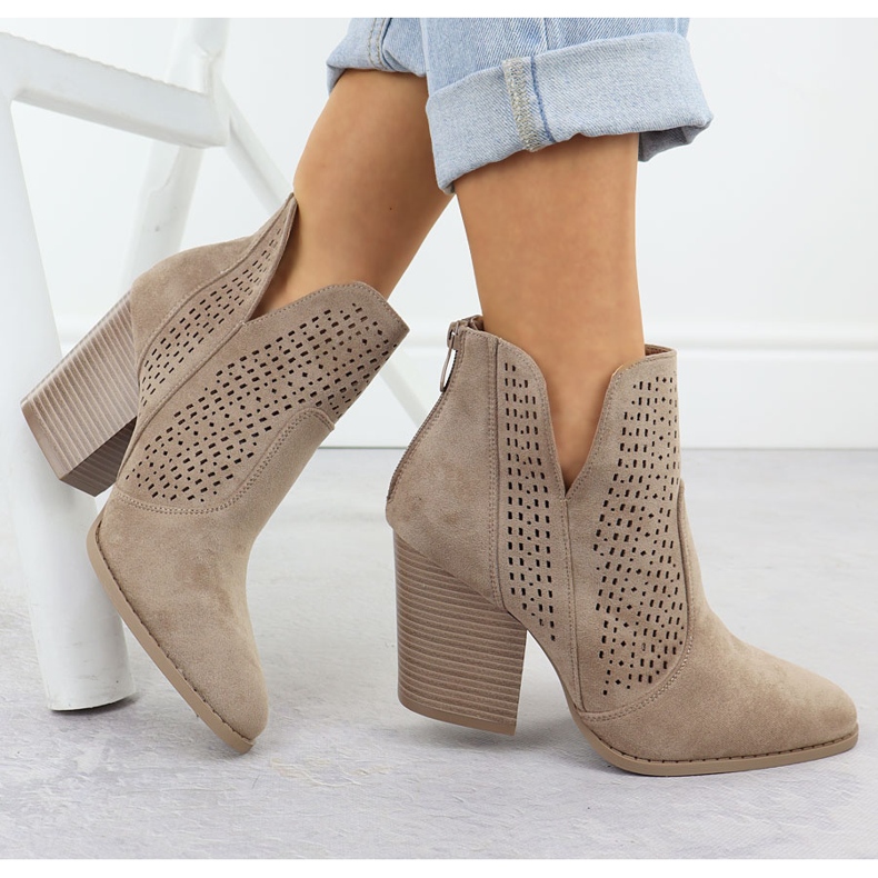 S.Barski Botas de camurça feminina no OpenWork Post S. Barski Hy51-060 bege 1