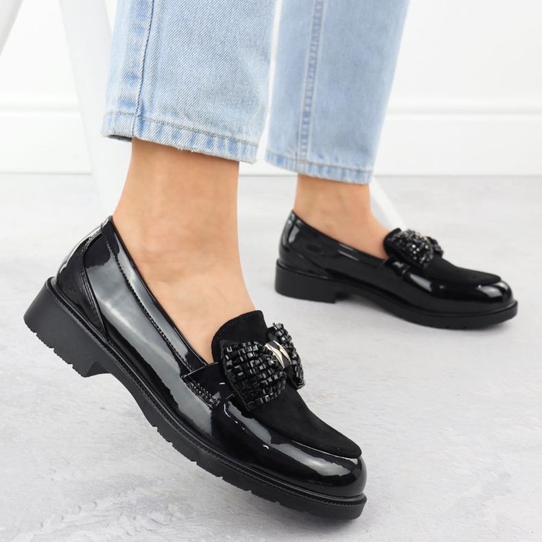 Moccasins Sapatos femininos envernizados com um arco preto s.barski hy51-319 2