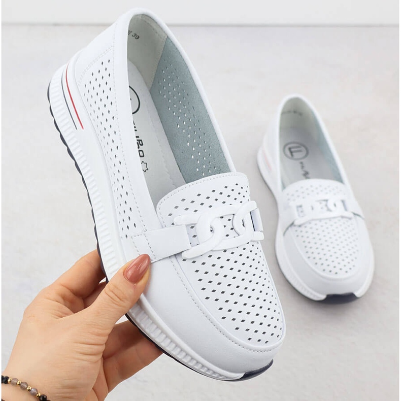 Sapatos de couro feminino na plataforma Białe Filippo DP4400 OpenWork branco 1 Sapatos de couro feminino na plataforma Białe Filippo DP4400 OpenWork branco 1