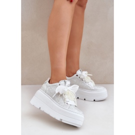 Tênis de couro na plataforma de prata Chebello 4658 2