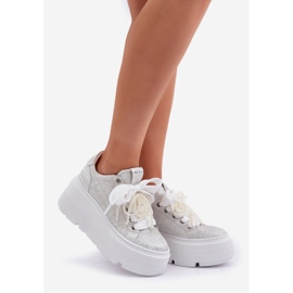 Tênis de couro na plataforma de prata Chebello 4658 1