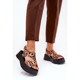 Sandálias femininas com estampa de leopardo na plataforma Eco Suede Brown castanho 2