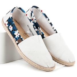 Mckeylor Alpargatas com flores branco 1