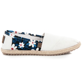 Mckeylor Alpargatas com flores branco 2