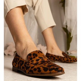 Mocas clássicos femininos de pantera marrom 2