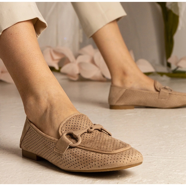 Brown Women's Openwork Supotos com um ornamento marrom 1