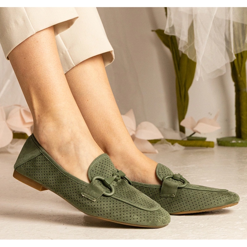 Mocassins Open de Mulheres Verdes com um ornamento 1