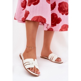 Flipes femininos de grama plana com recortes de couro Eco branco 2