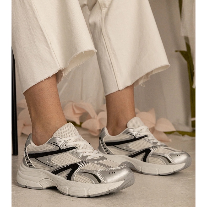 Esportes femininos de tênis de prata com brilho 1