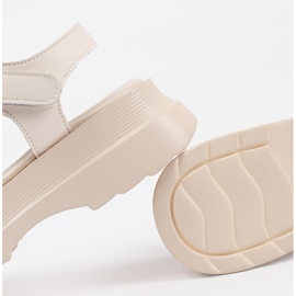 Goodin Sandálias bege na plataforma de couro 1