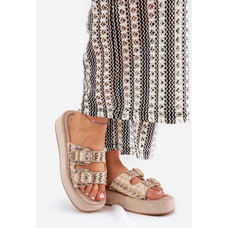 Chinelos femininos na plataforma com fivelas e tranças cáqui bege 1