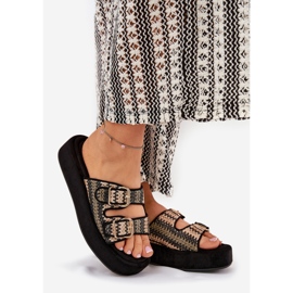 Chinelos femininos na plataforma com fivelas e trança preta preto 1 Chinelos femininos na plataforma com fivelas e trança preta preto 1