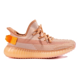 Tênis têxteis na plataforma laranja 2