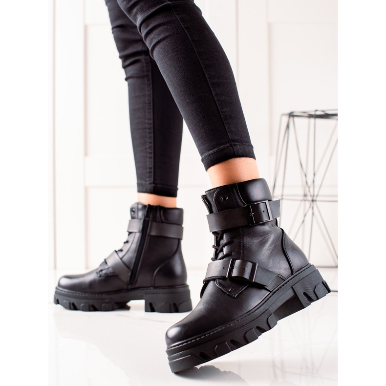 Trabalhadores com fivelas pretas preto 1