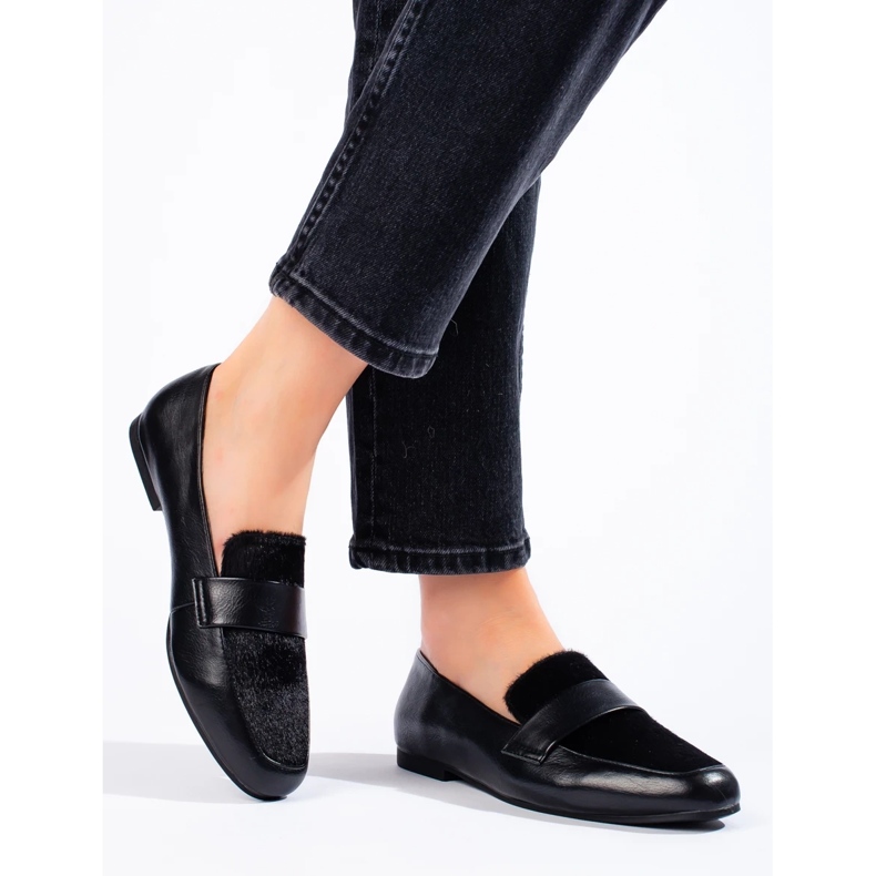 Sapato preto com pelo 2 Sapato preto com pelo 2