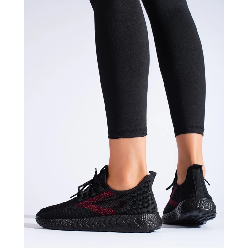 Calçado desportivo preto 1