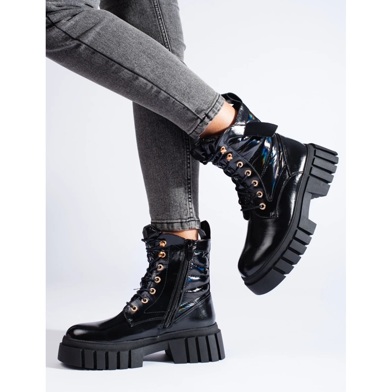 Sapatos de trabalhadoras negras com sola grossa preto 1 Sapatos de trabalhadoras negras com sola grossa preto 1