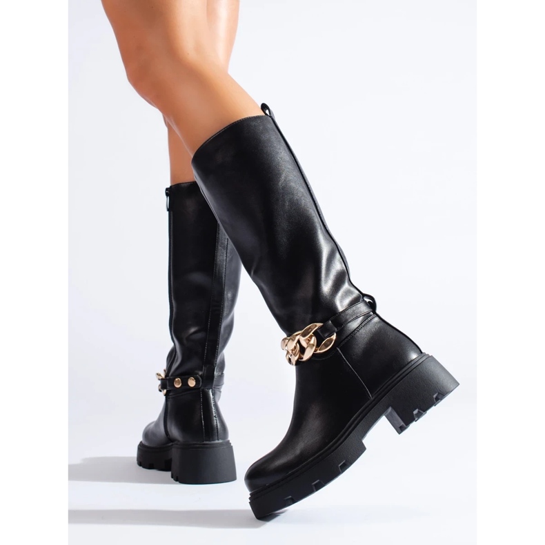 Botas femininas com corrente em couro ecológico preto 2