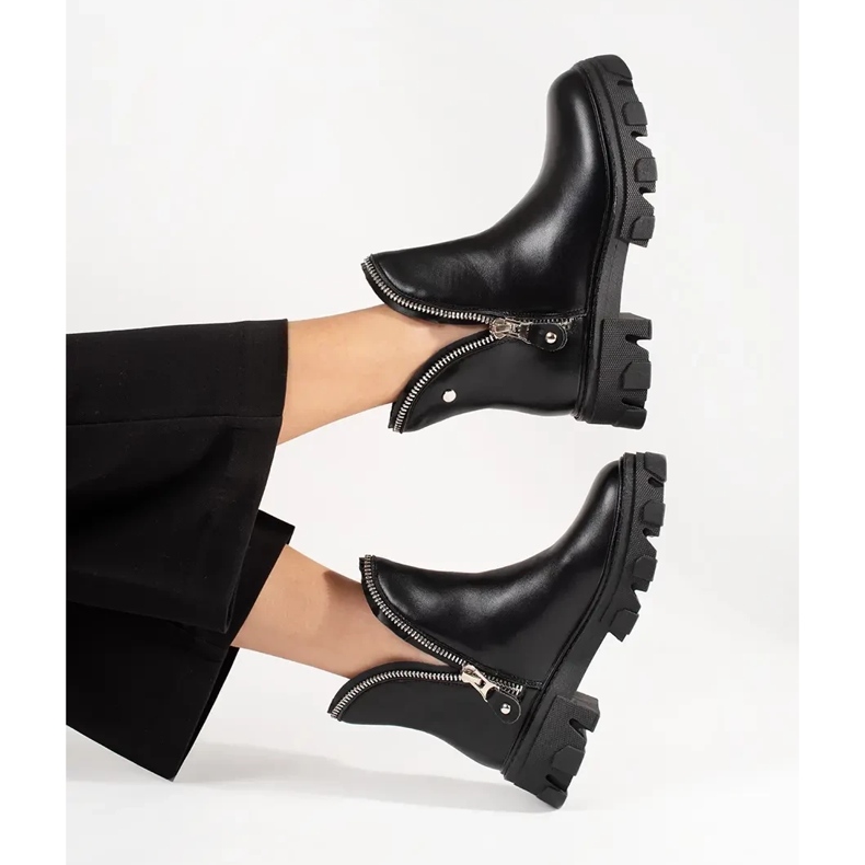 Botas femininas em uma plataforma Shelovet grossa preto 2