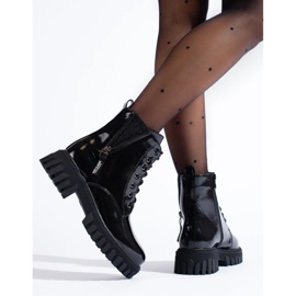 Botins femininos com atacadores e parte superior decorativa preto 1