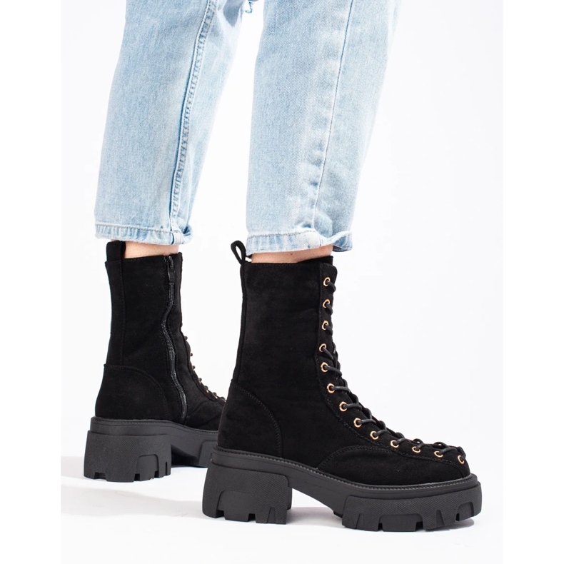 Trabalhadores femininos de camurça preta com cadarços preto 1