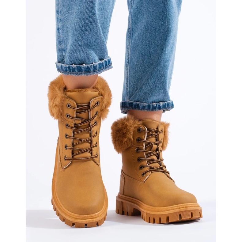 Botas femininas marrons com pele marrom 1