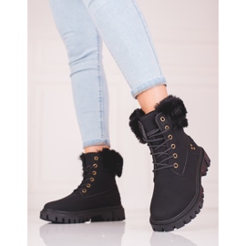 Botas femininas negras com pele preto 2