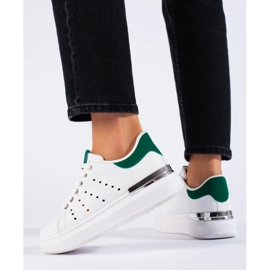 Tênis branco Shelovet com sola grossa 2